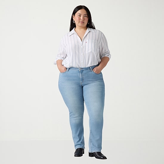 Levi's® Womens Plus Classic Straight Jean