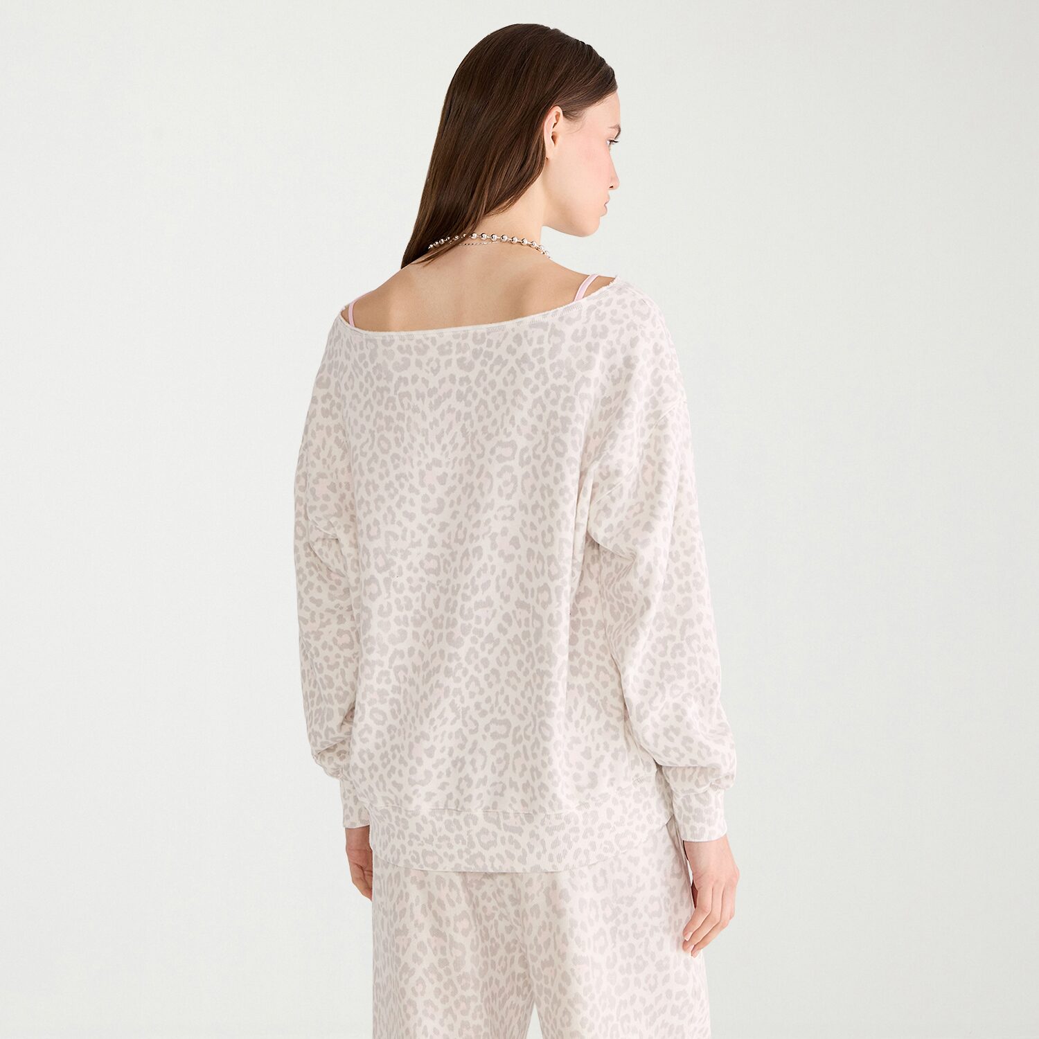 AEROPOSTALE Womens Juniors Asymmetrical Neck Long Sleeve Sweatshirt