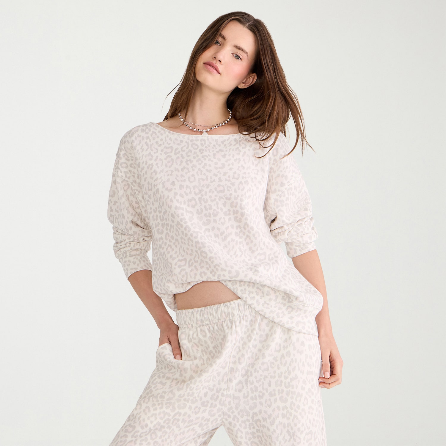 AEROPOSTALE Womens Juniors Asymmetrical Neck Long Sleeve Sweatshirt