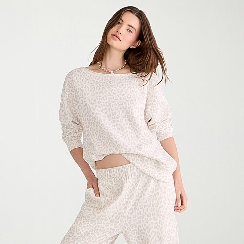 Aéropostale Womens Juniors Long Sleeve Sweatshirt In Beige