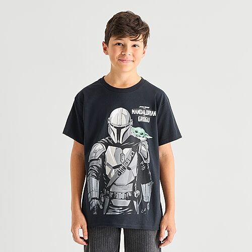 Mandalorian Little & Big Kid Boys Crew Neck Short Sleeve Regular Fit Star Wars Graphic T-Shirt, Small (8), Black