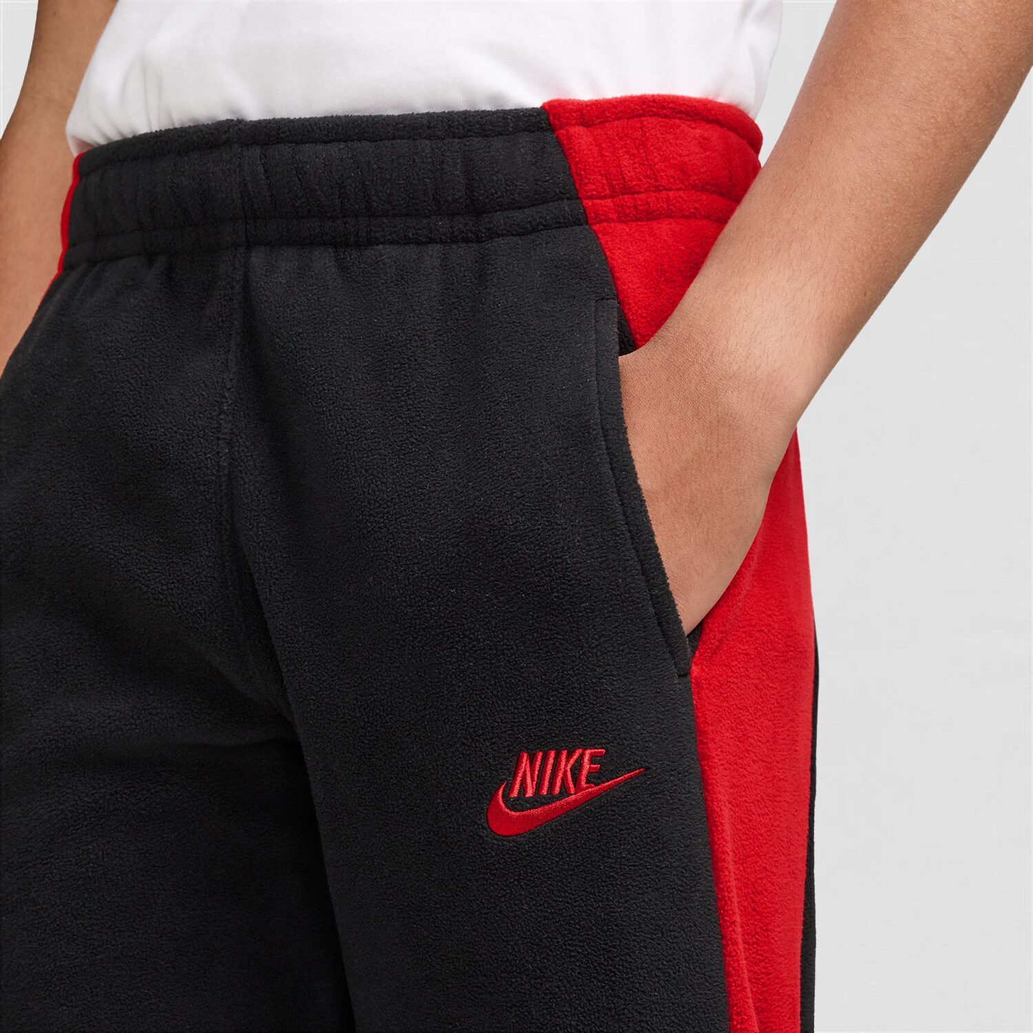 Nike Therma-FIT Big Kid Boys Cinched Athletic Fit Fleece Jogger Pant