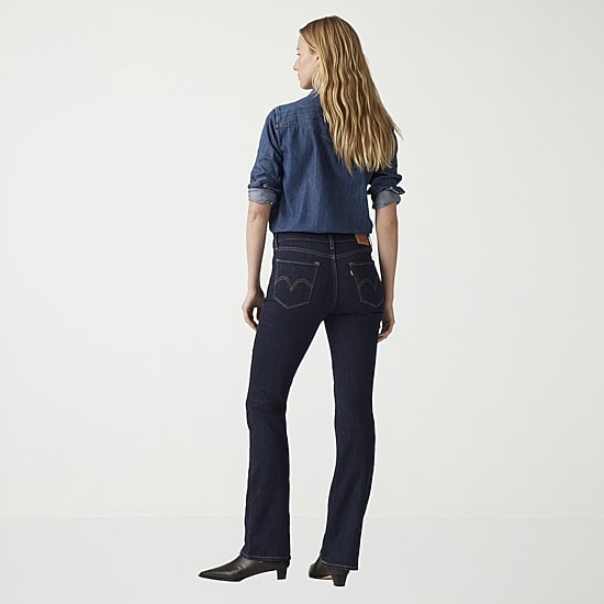 Levi's® Womens Mid Rise Stretch Fabric Relaxed Fit Bootcut Jean