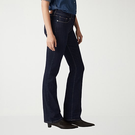 Levi's® Womens Mid Rise Stretch Fabric Relaxed Fit Bootcut Jean