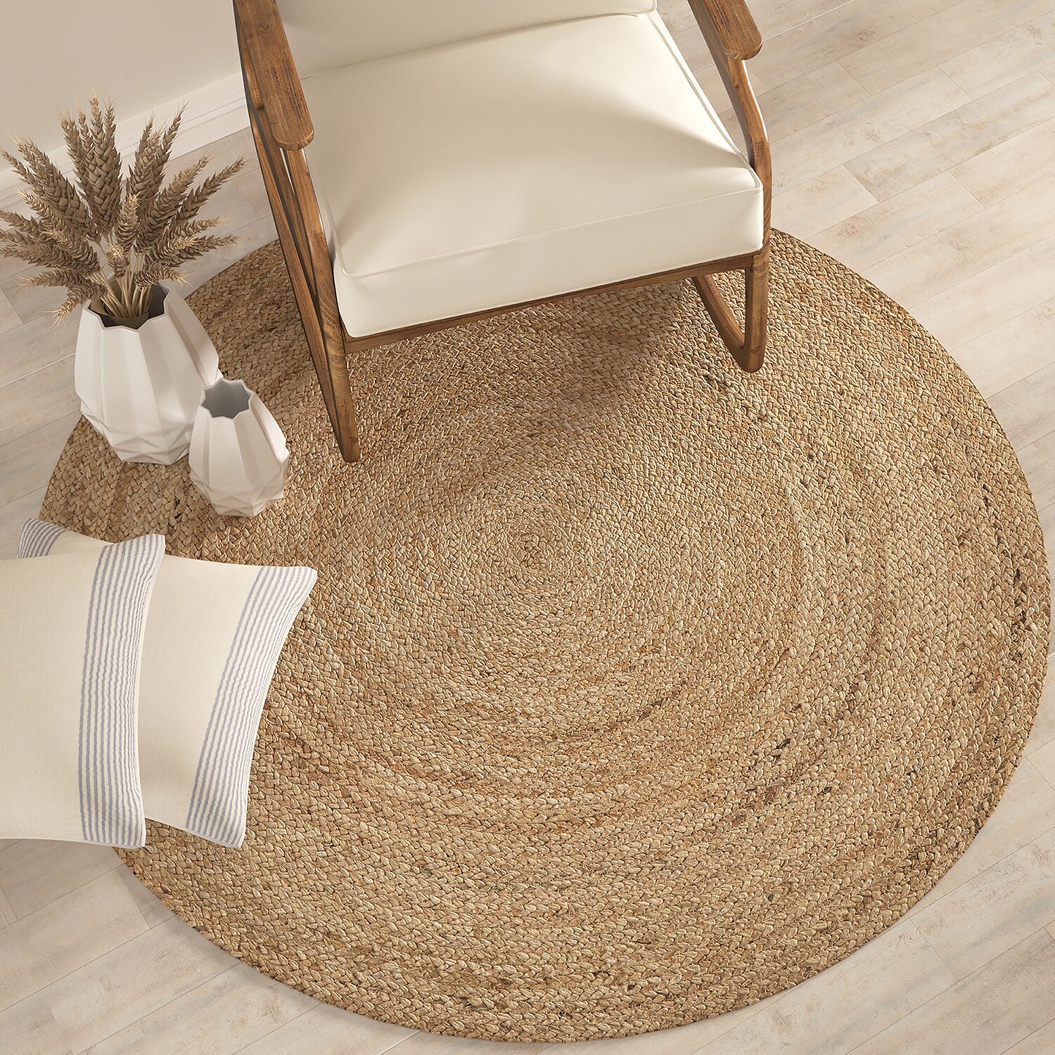 Brynn Cel Solid Braided Stain Resistant Indoor Round Area Rug