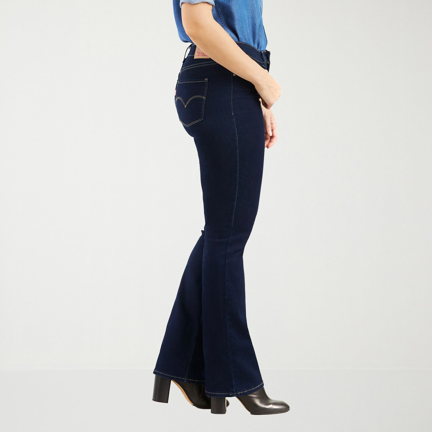 Levi's® Women's Mid Rise 315™ Shaping Bootcut Jeans