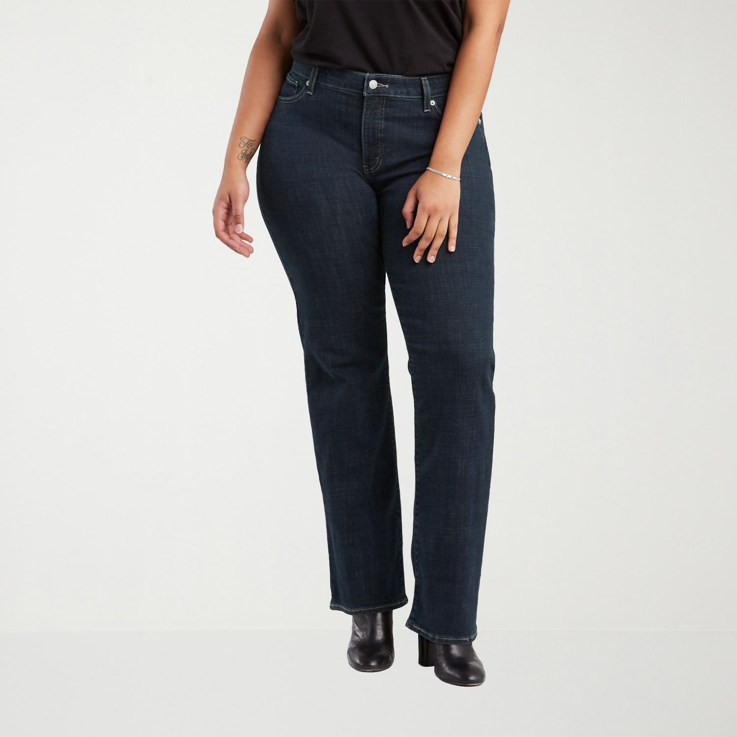 Levi's® Womens Plus Mid Rise Classic Bootcut Jean