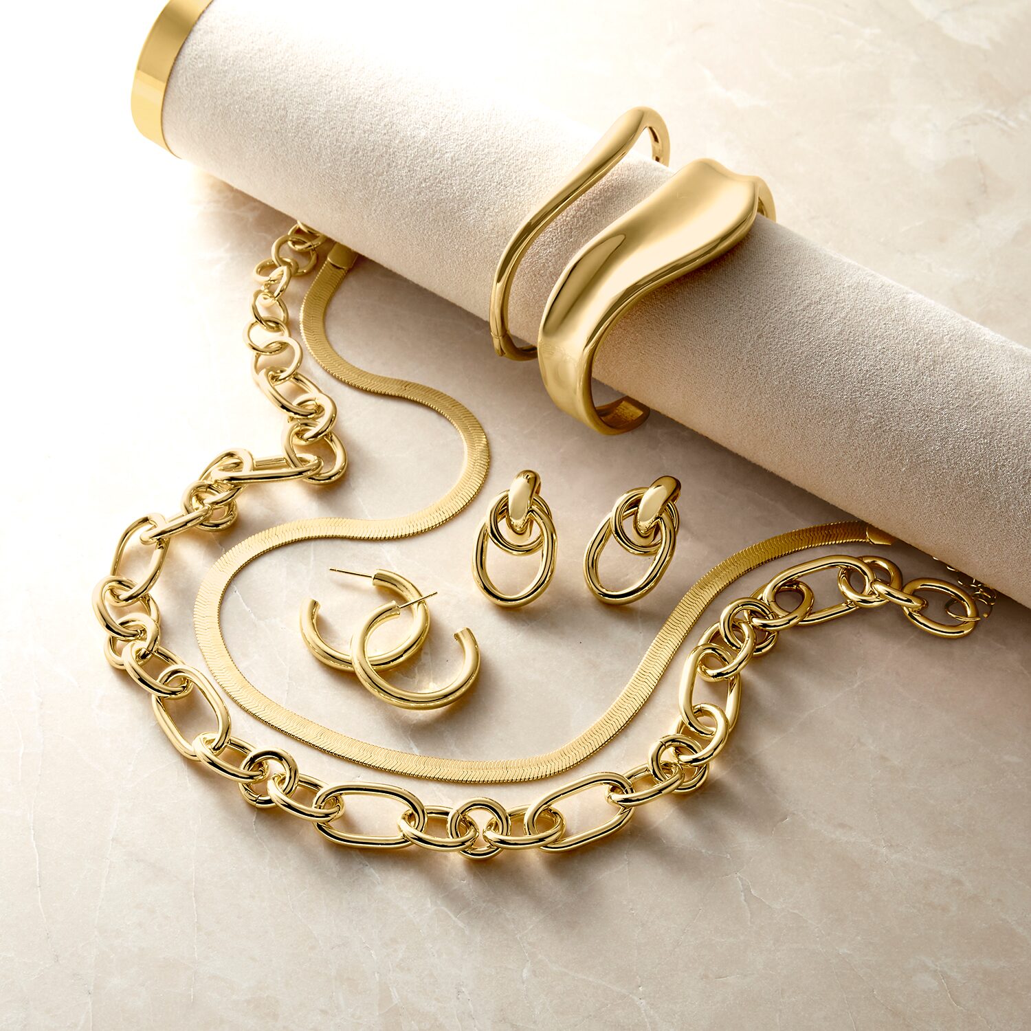 Bold Addiction Womens 14K Gold Over Brass Bangle Bracelet