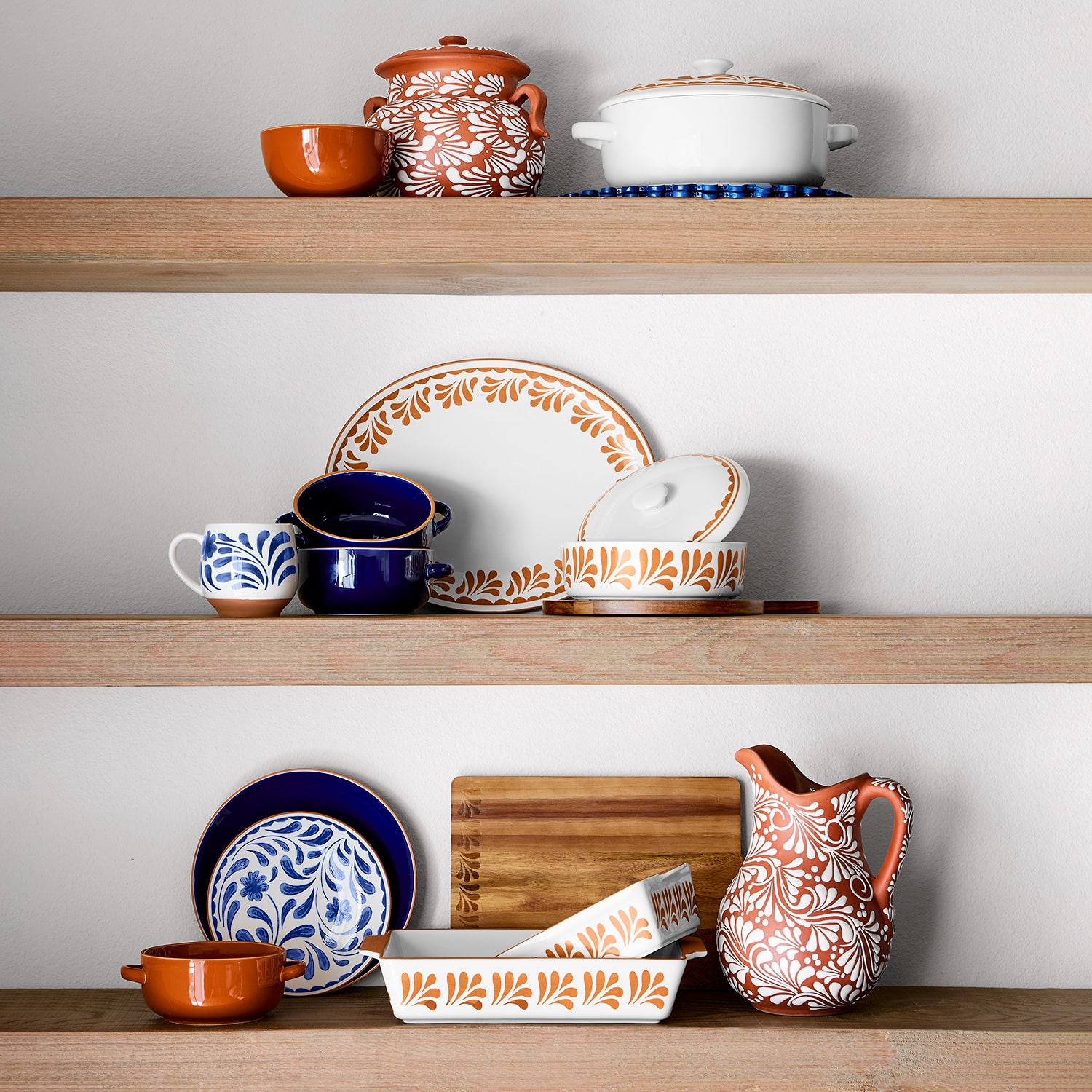 Jenny Martinez 16-pc. Stoneware Dinnerware Set