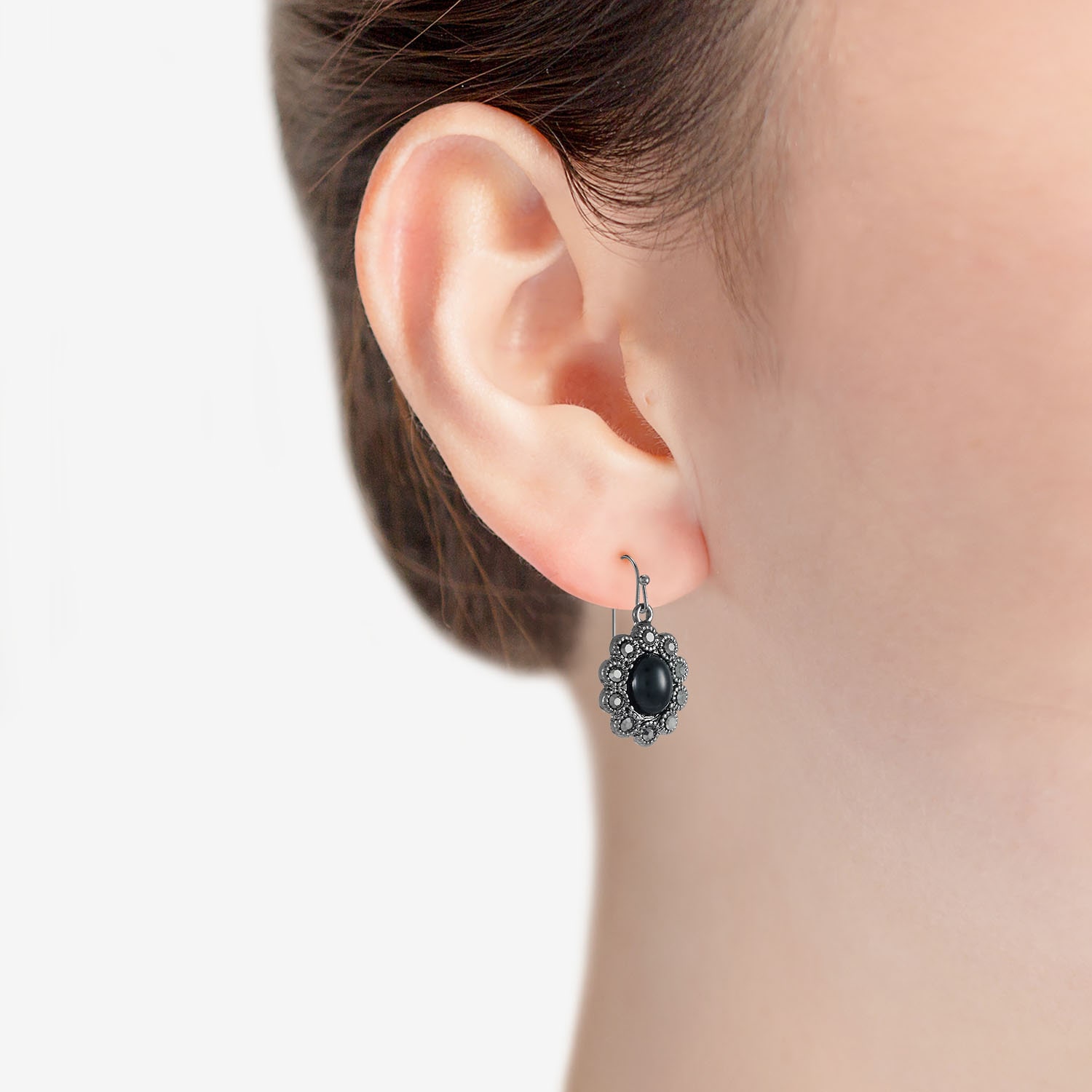 Liz Claiborne Womens Gray Glass Drop Earrings