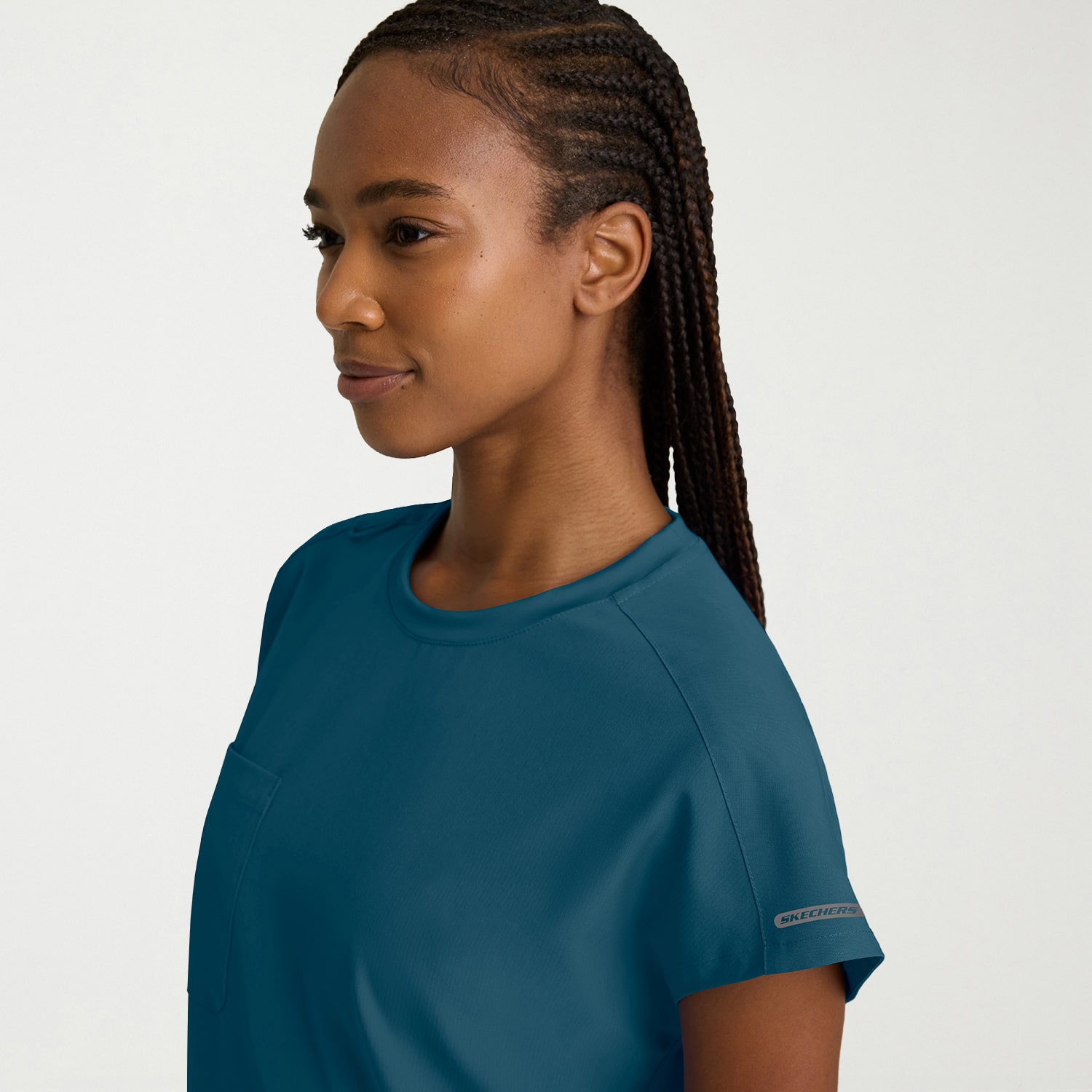 Skechers Skt326 Fresh 3-Pocket Classic Fit Womens Crew Neck Short Sleeve Stretch Fabric Moisture Wicking Scrub Top
