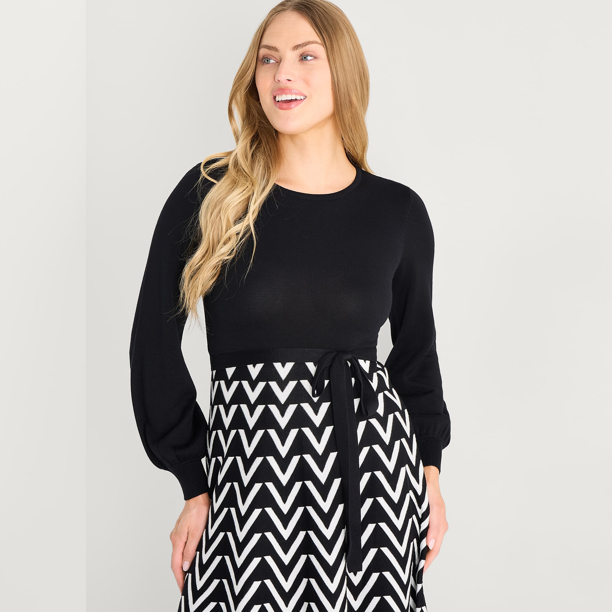 Jessica Howard Womens Long Sleeve Chevron Sweater Dress