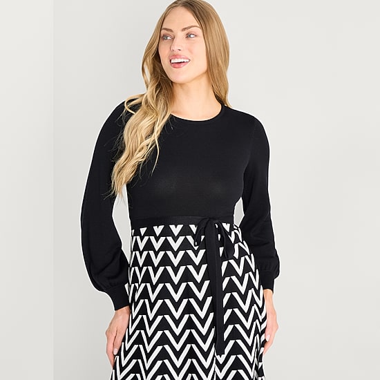 Jessica Howard Womens Long Sleeve Chevron Sweater Dress