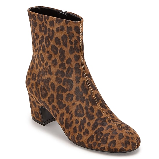 Liz Claiborne Womens Nursery Stacked Heel Booties