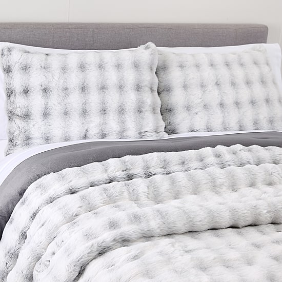 North Pole Trading Co. Bubble Comforter