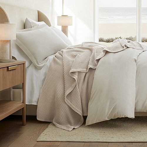 Casual Comfort Cotton Waffle Midweight Bed Blanket, One Size, Brown