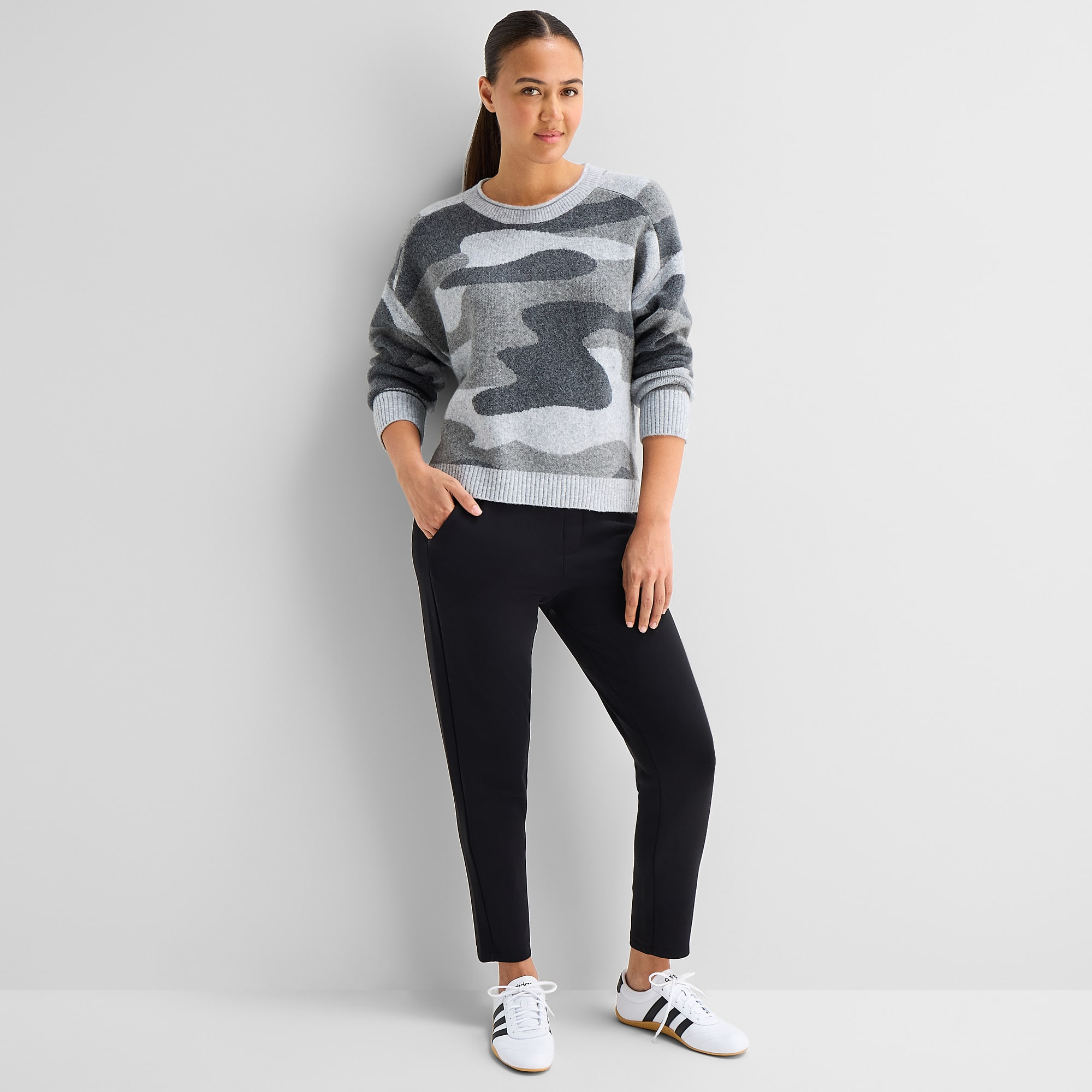 Stylus Womens Crew Neck Long Sleeve Pullover Sweater