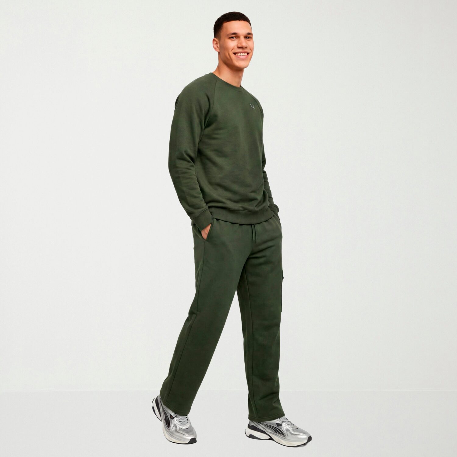PUMA Mens Crew Neck Long Sleeve Sweatshirt