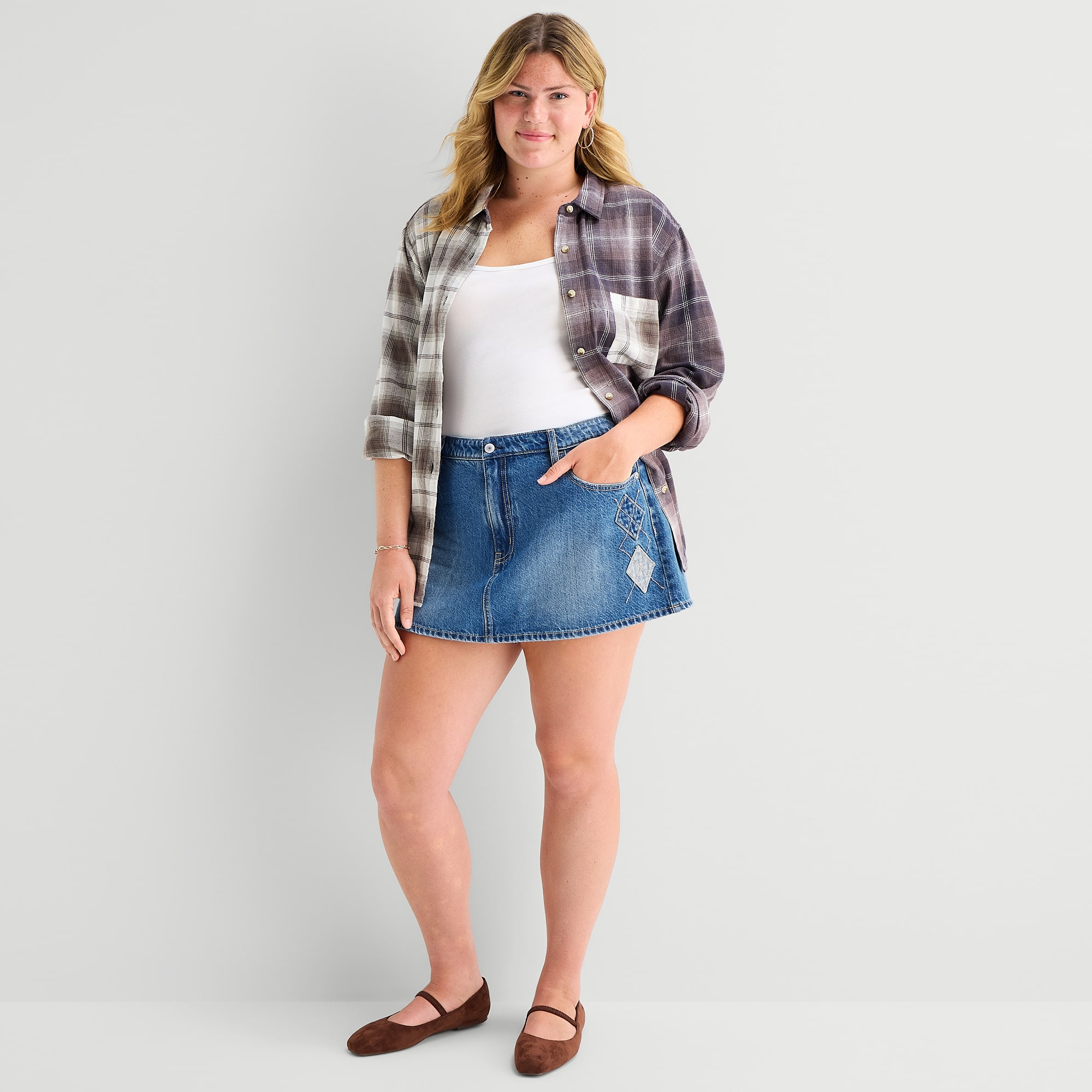Arizona Womens Low Rise Mini Denim Skirt