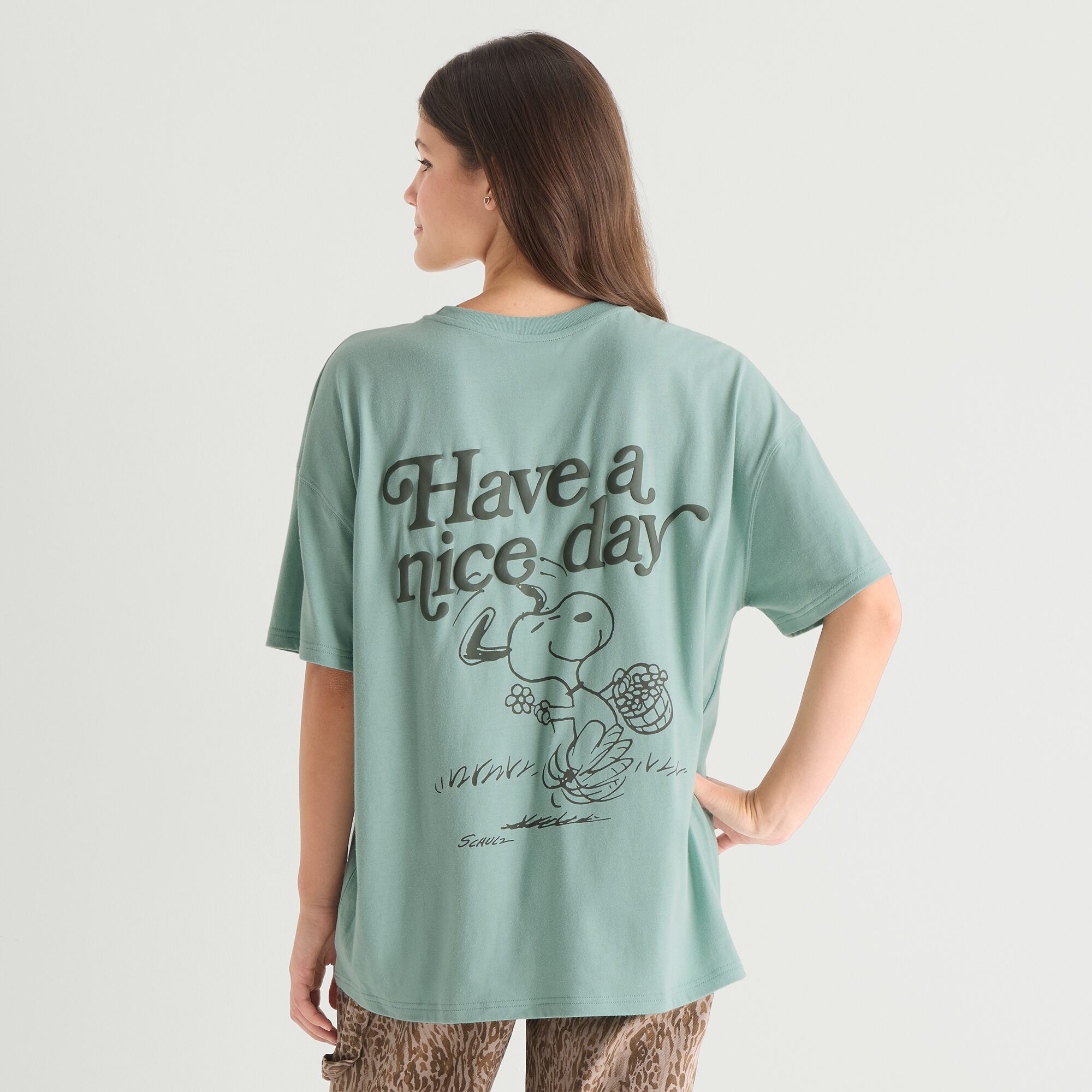 Womens Juniors Crew Neck Short Sleeve Oversized Peanuts Graphic T-Shirt