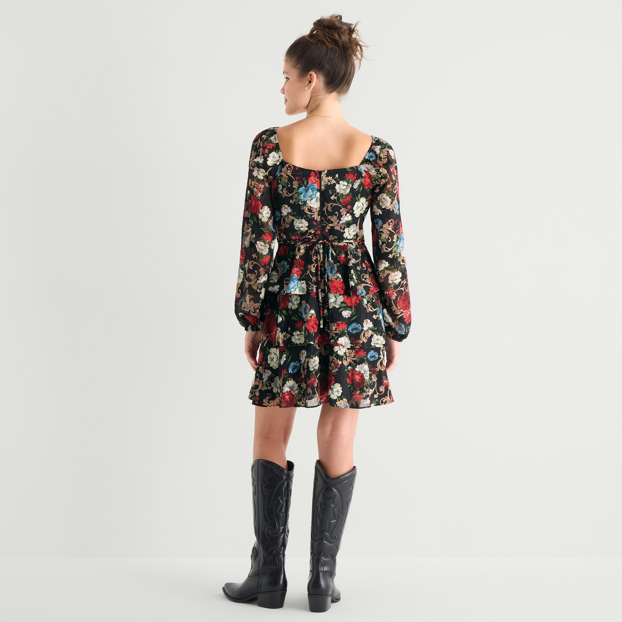 Byer California Womens Juniors Sweetheart Neck Long Sleeve Drop Shoulder Floral Fit + Flare Dress