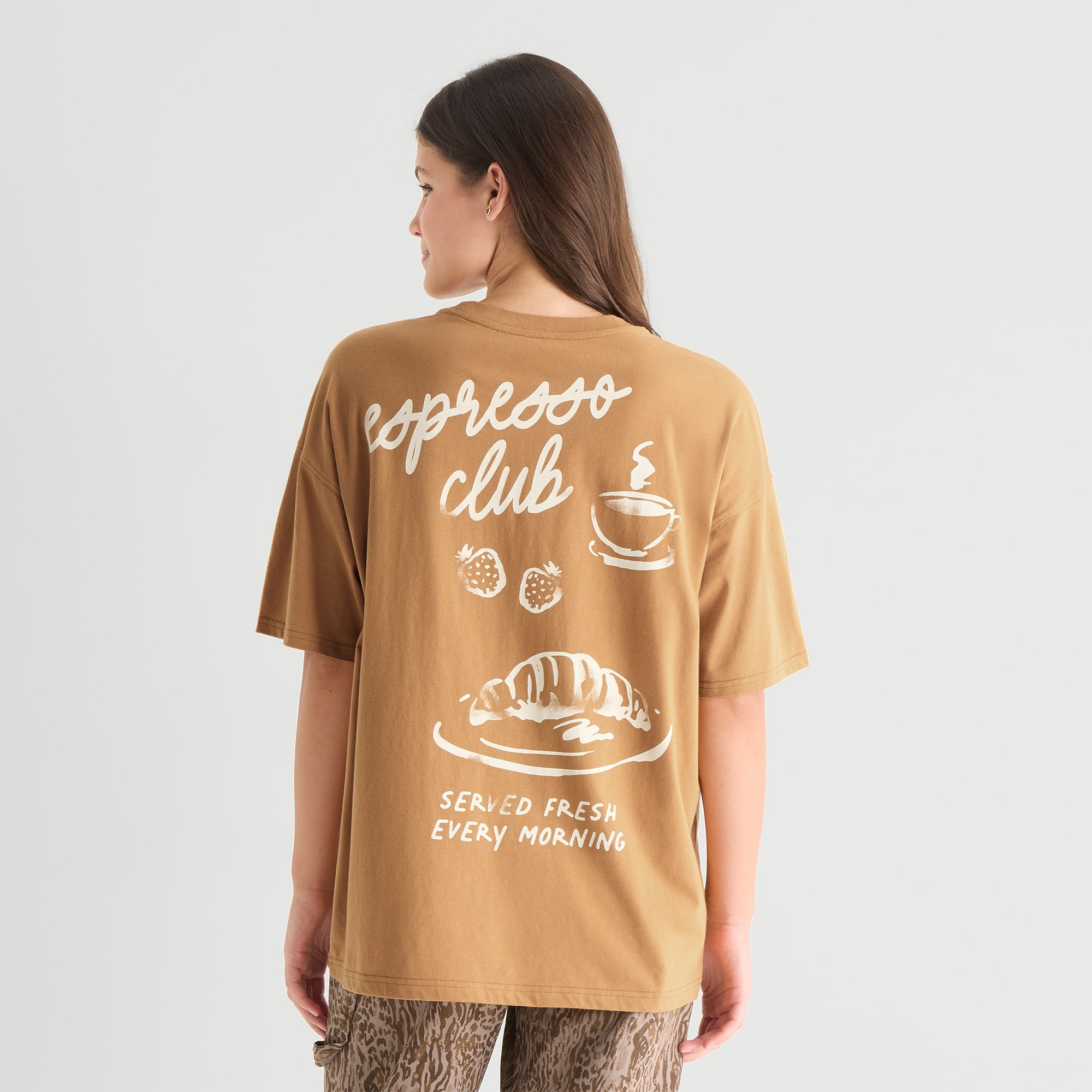 Womens Juniors Crew Neck Short Sleeve Oversized Graphic T-Shirt