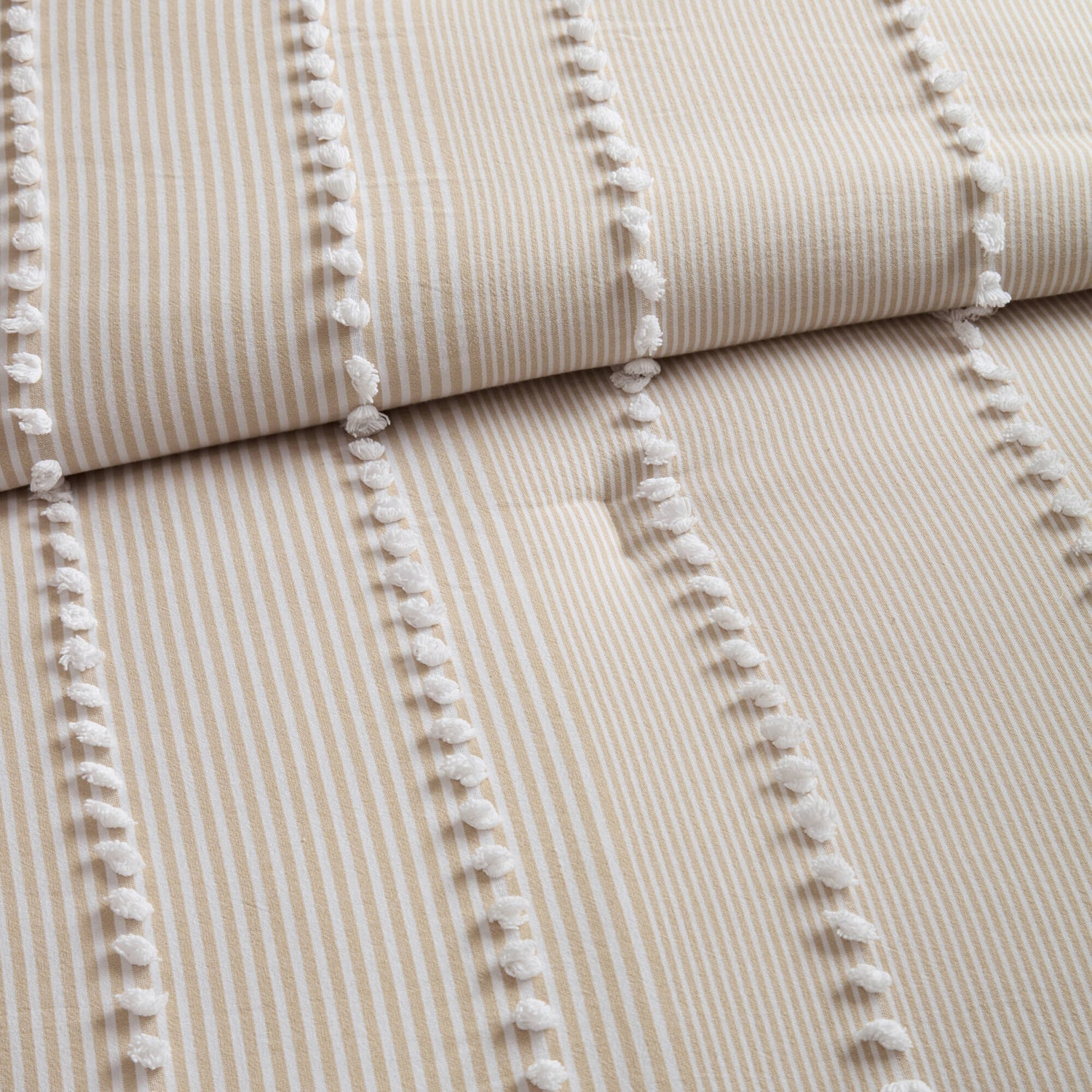 Harbor House Anslee 3-pc. Midweight Embroidered Comforter Set