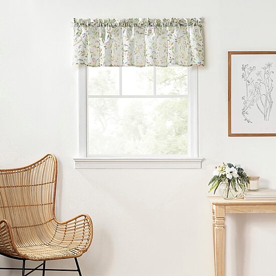 Martha Stewart Kensington Garden Rod Pocket Tailored Valance