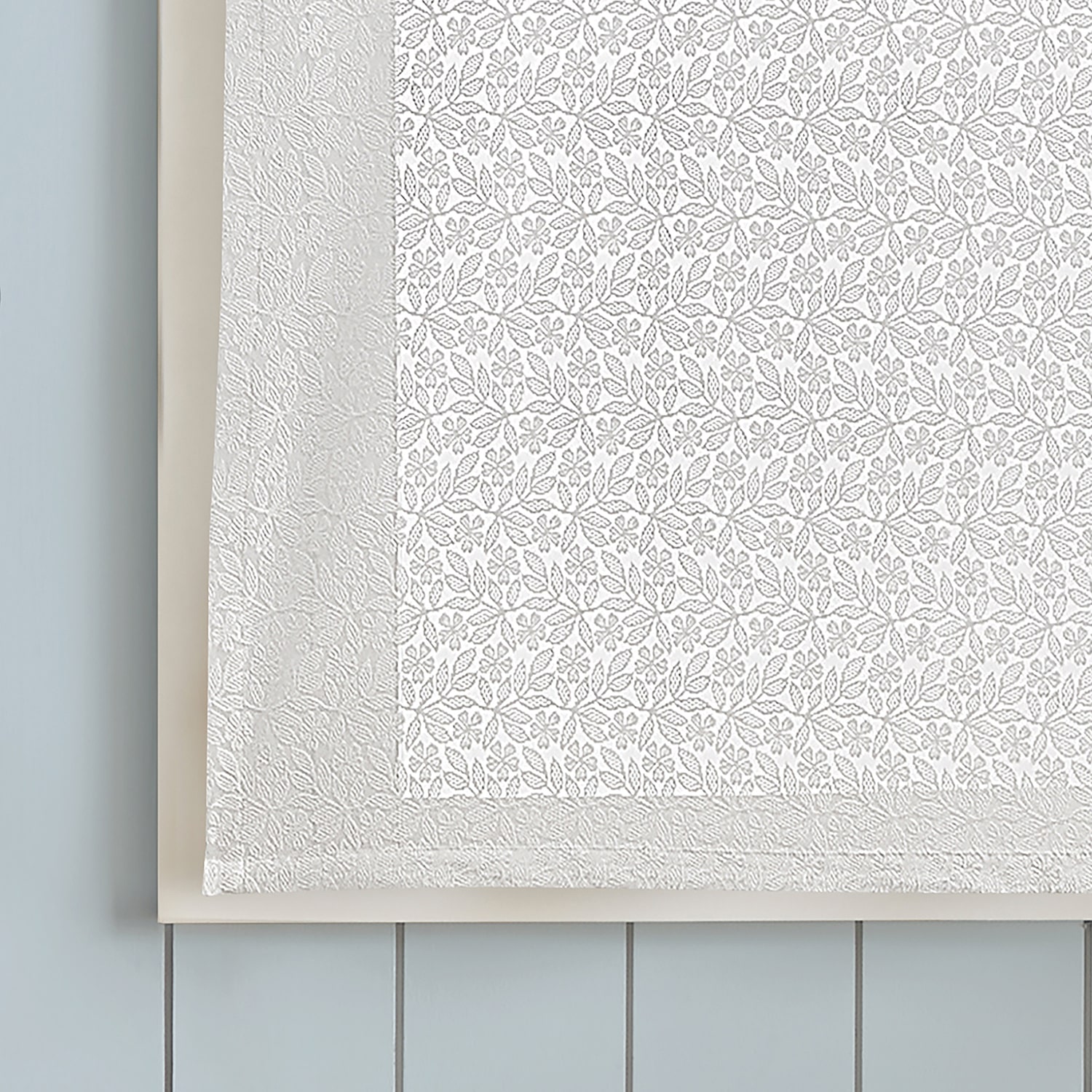 Martha Stewart Estelle Allover Lace Sheer Rod Pocket Single Tie-Up Shade