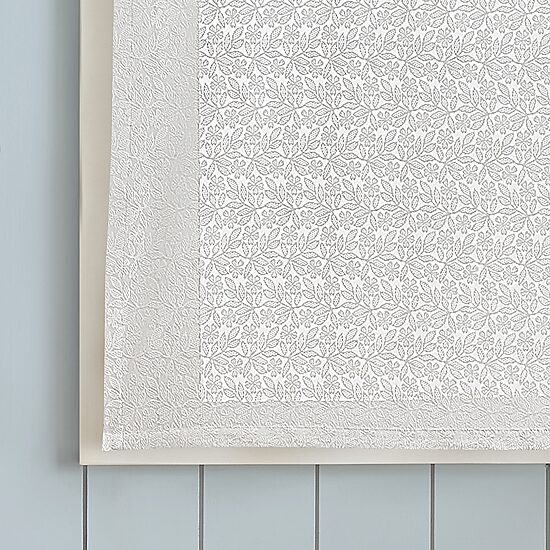 Martha Stewart Estelle Allover Lace Sheer Rod Pocket Single Tie-Up Shade