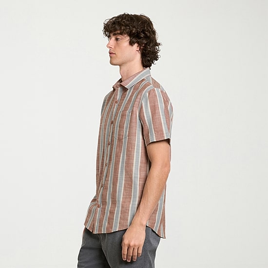 Hurley Mens Short Sleeve Regular Fit Button-Down Shirt