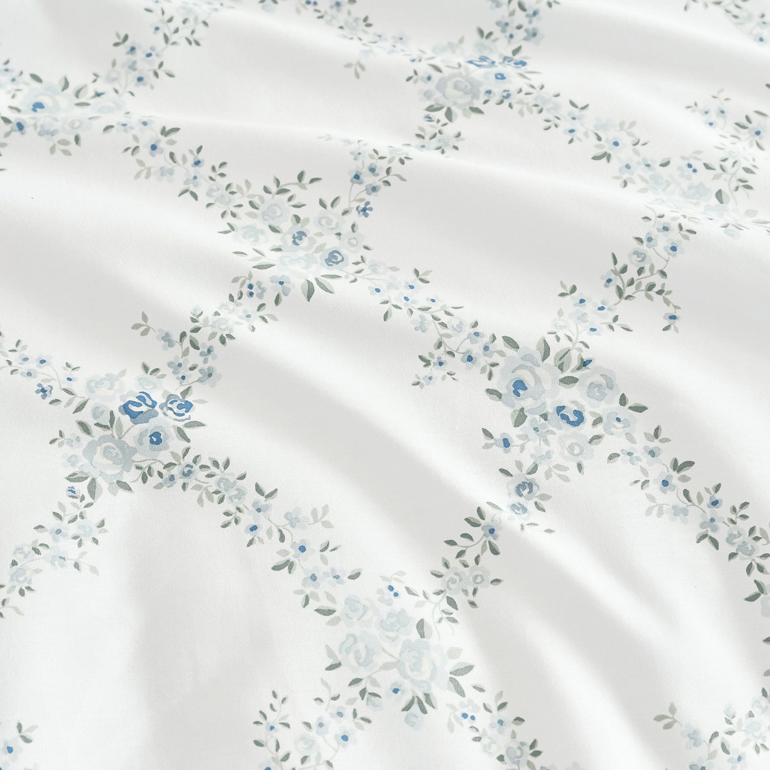 Martha Stewart Romantic Trellis Comforter Set