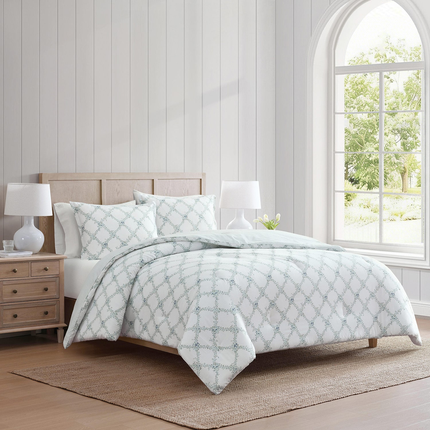 Martha Stewart Romantic Trellis Comforter Set
