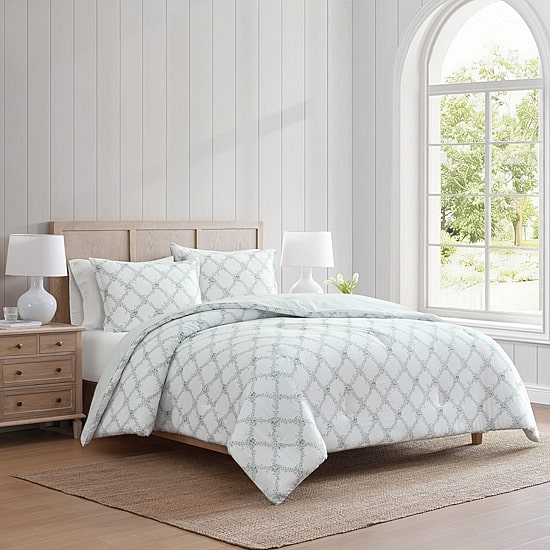 Martha Stewart Romantic Trellis Comforter Set