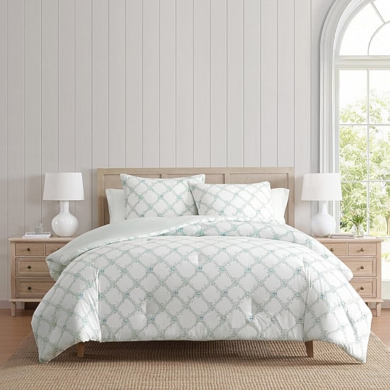 Martha Stewart Romantic Trellis Comforter Set