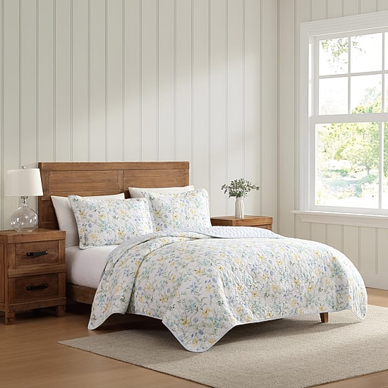 Laura Ashley Poppy Meadow Quilt Set
