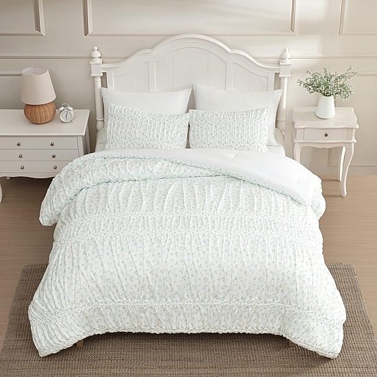 Laura Ashley Rosebuddies Comforter Set