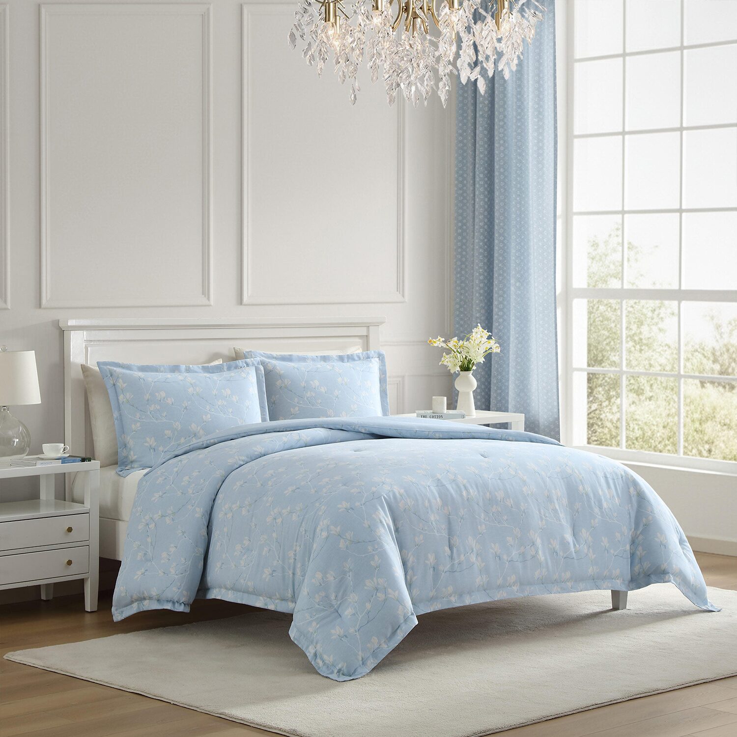 Laura Ashley Magnolia Grove Comforter Set