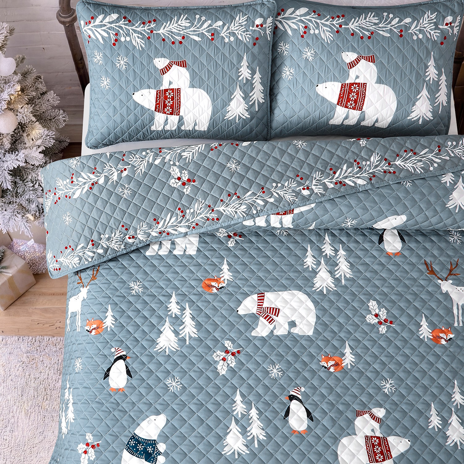 Avanti Arctic Friends Reversible Quilt Set