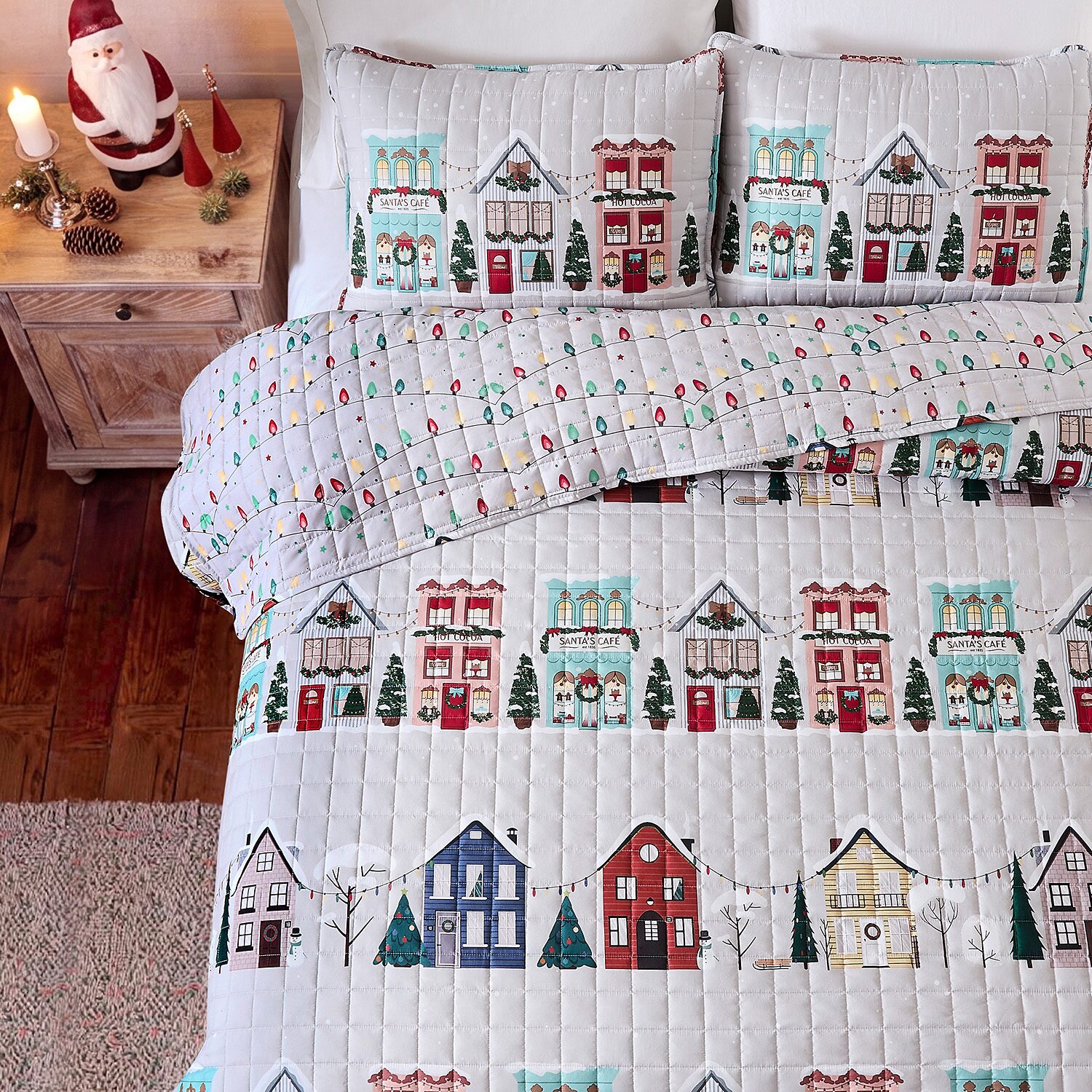 Avanti Winter Village Reversible Quilt Set