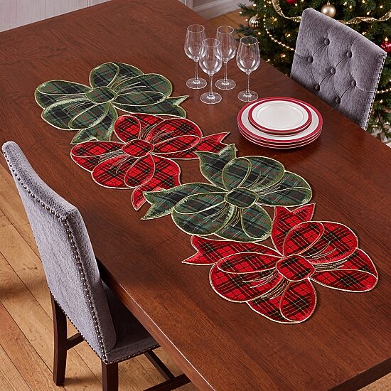 Avanti Plaid Bows Table Runner