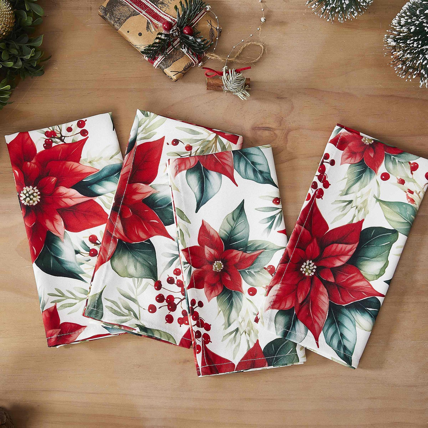 Avanti Poinsettia 4 Pack Napkins