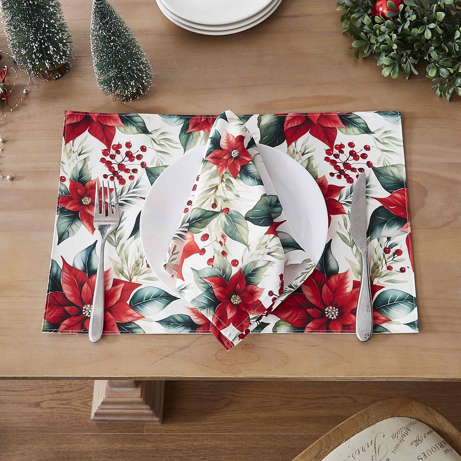 Avanti Poinsettia 4 Pack Napkins