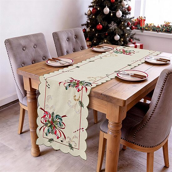 Avanti Candy & Bows Table Runner