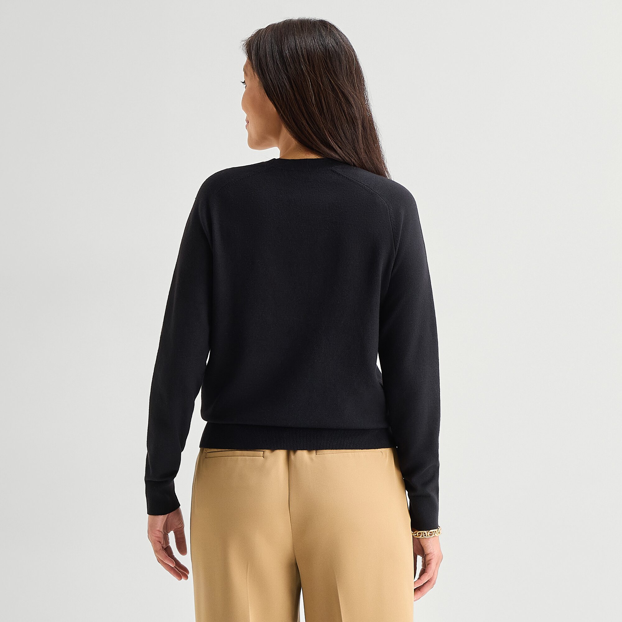 Liz Claiborne Luxe Womens Crew Neck Long Sleeve Pullover Sweater