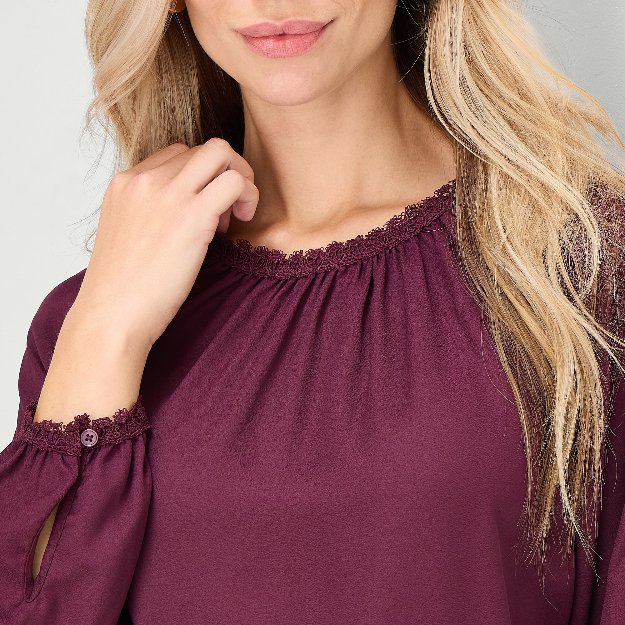 Liz Claiborne Lace Trim Womens Round Neck Long Sleeve Blouse