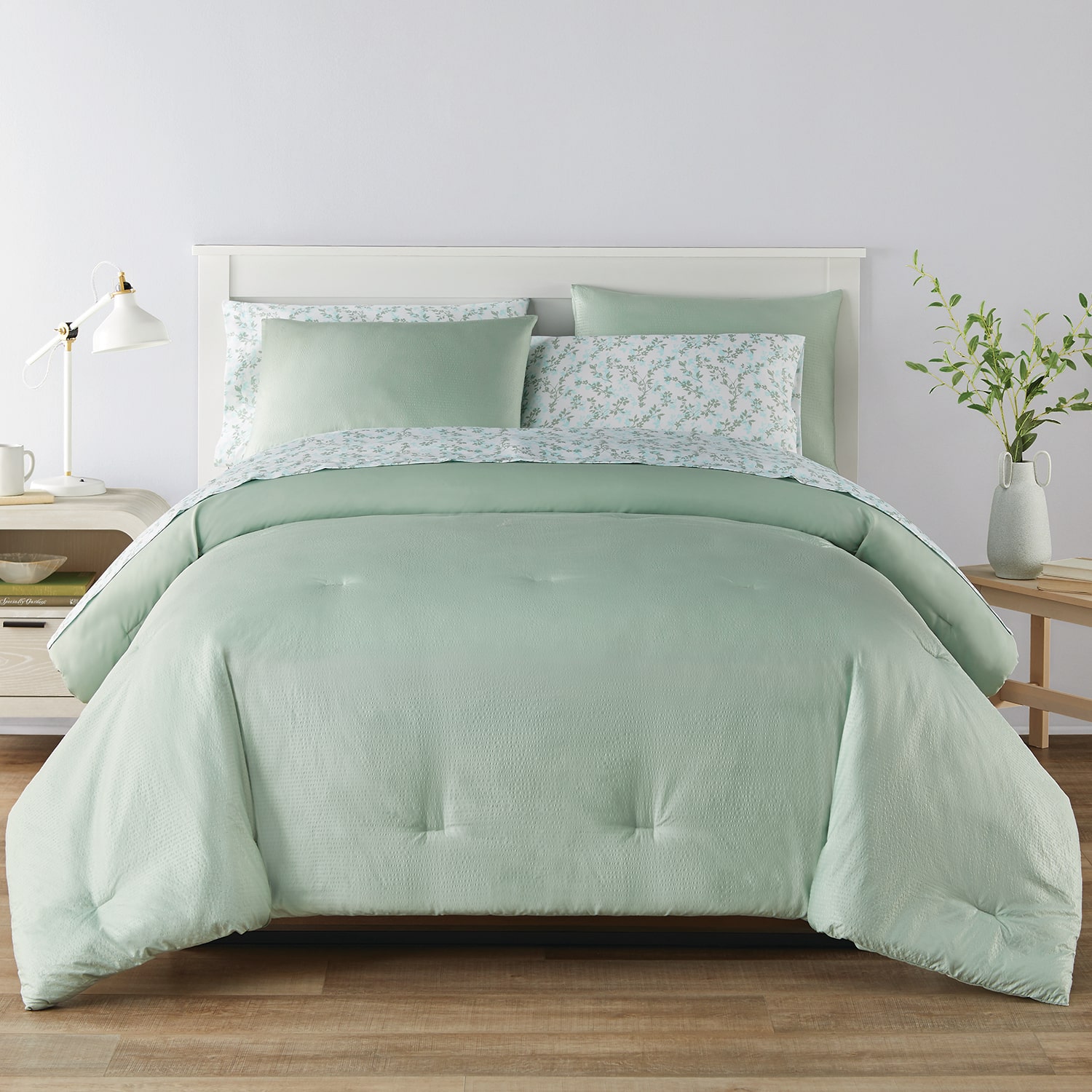 Home Expressions Fynn Complete Bedding Set with Sheets