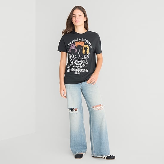 Womens Juniors Crew Neck Short Sleeve Regular Fit Hocus Pocus Graphic T-Shirt
