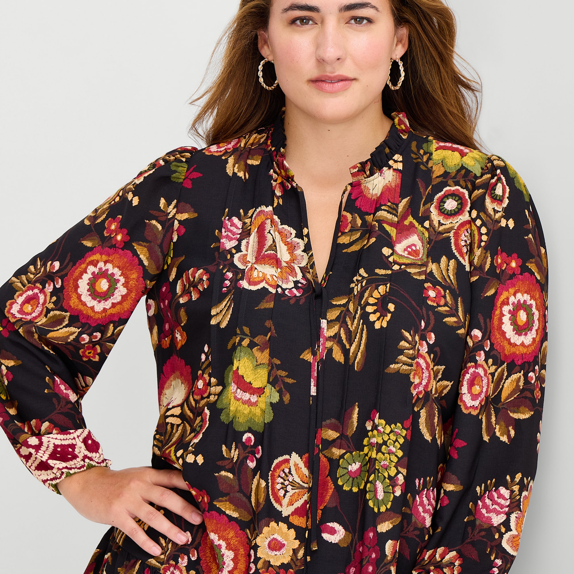 Maia Womens Plus V Neck Long Sleeve Floral Shift Dress