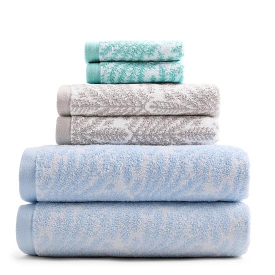 Liz Claiborne Signature Sprigs Plush Bath Towel